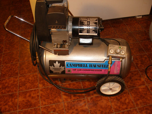 Air compressor used to test the vortex tube